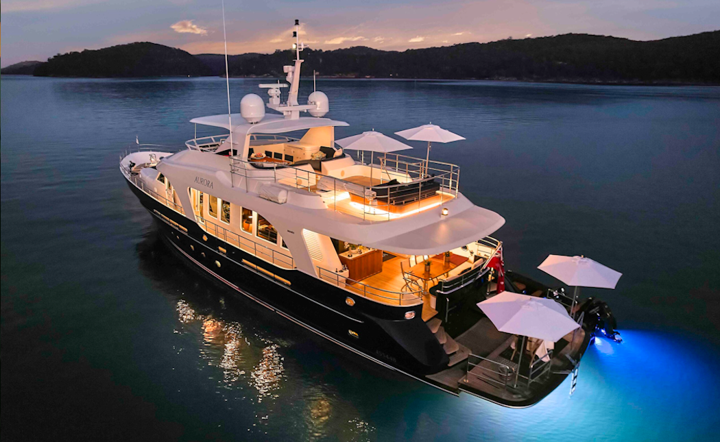 yatch (1)